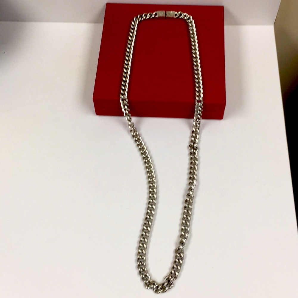 Karl Lagerfeld Signature Vintage Chain Necklace 399$